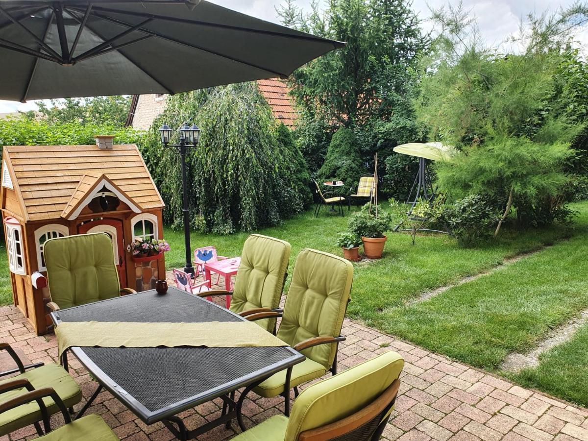 Apartamento Zlty Dom Vrbov Exterior foto